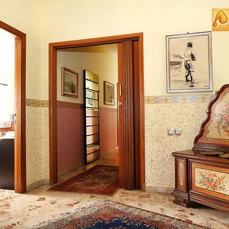 カターニア Casa Tina Maugeri Bed & Breakfast エクステリア 写真