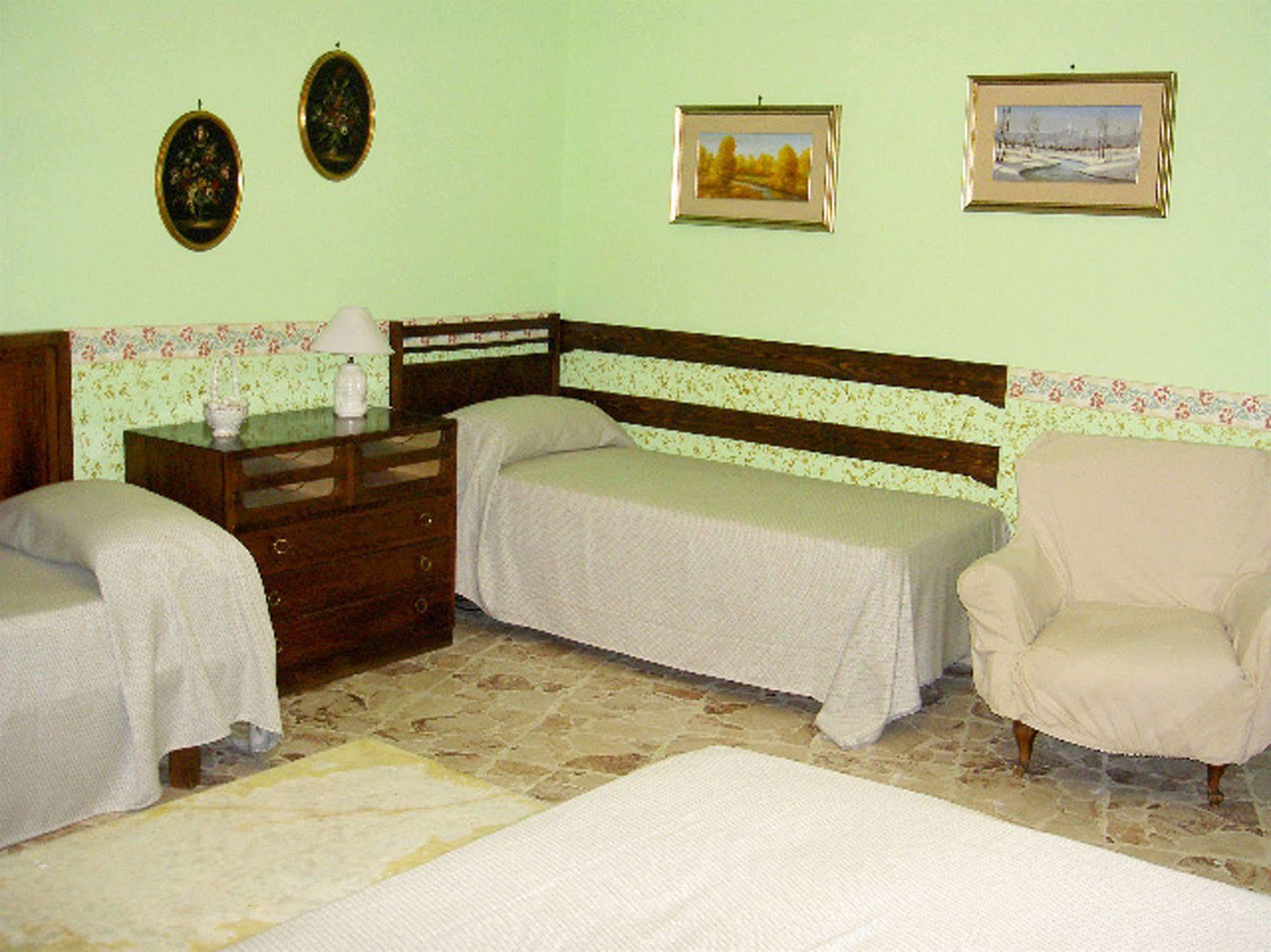 カターニア Casa Tina Maugeri Bed & Breakfast エクステリア 写真